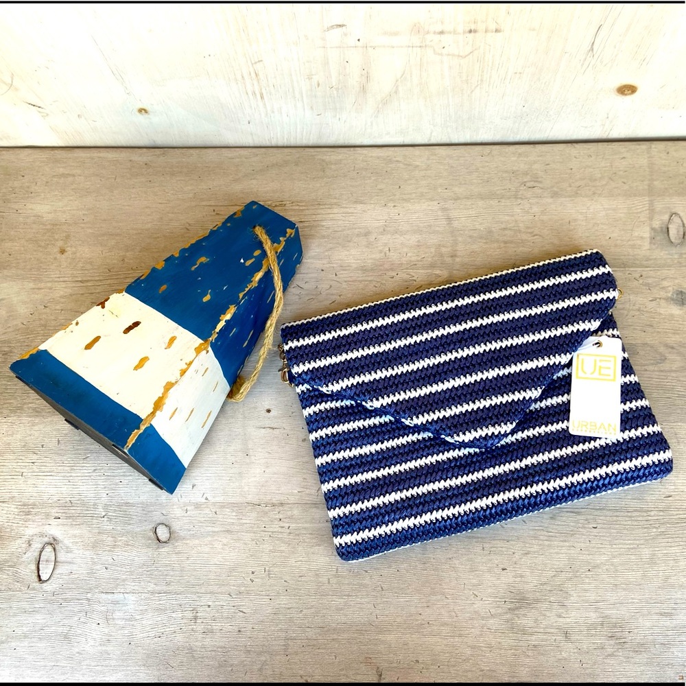 BTQ NEW NWT * Blue Striped woven clutch with optional gold link shoulder strap